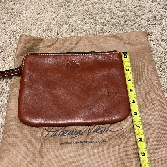 Patricia Nash Wristlet - Picture 6 of 6